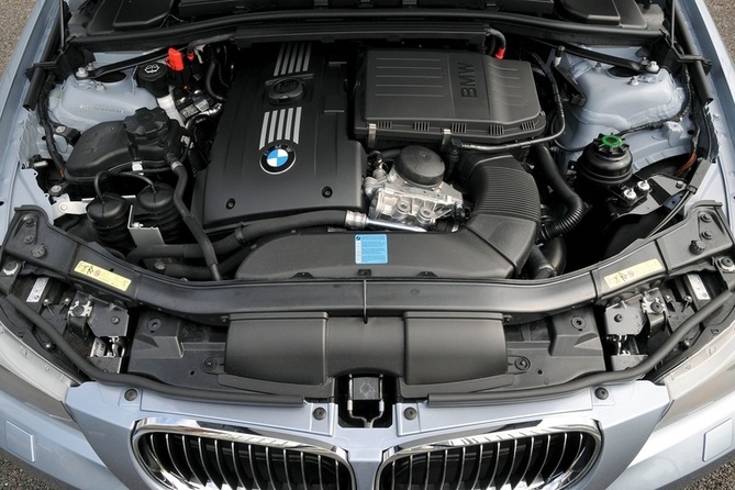 BMW 325i Automatic BMW 325i Automatic