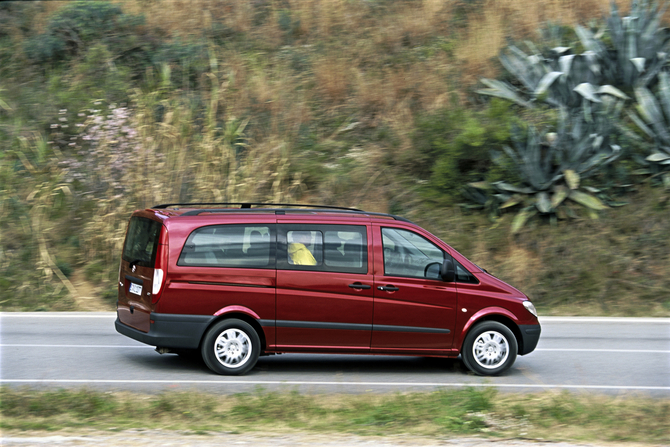 Mercedes-Benz Vito Combi L 115CDI/34 9L. Mercedes-Benz Vito Combi L 115CDI/34 9L.