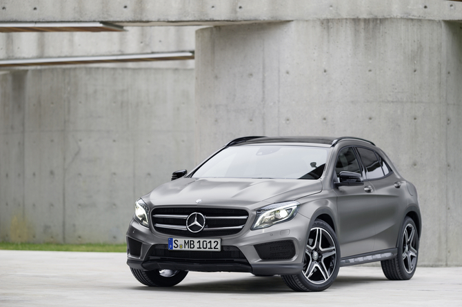 Mercedes-Benz GLA-Class Mercedes-Benz GLA-Class