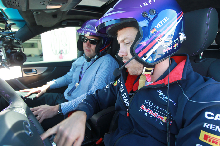 O papel de Vettel é de melhorar as afinações de condução e direção do Q50