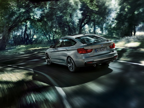 Pour le lancement commercial de la nouvelle BMW Série 3 Gran Turismo, le client a le choix entre cinq moteurs. Pour le lancement commercial de la nouvelle BMW Série 3 Gran Turismo, le client a le choix entre cinq moteurs.