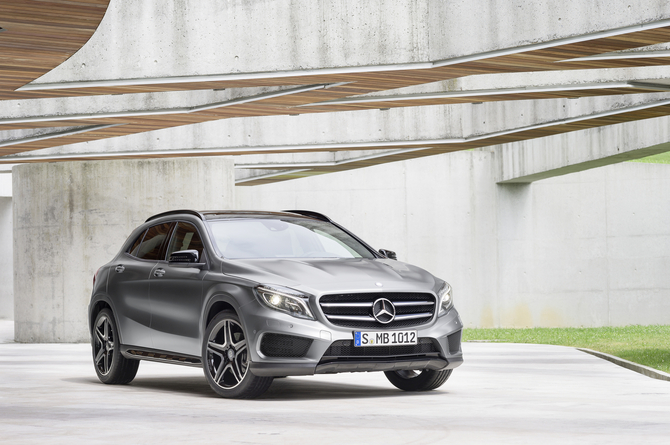 Mercedes-Benz GLA-Class Mercedes-Benz GLA-Class