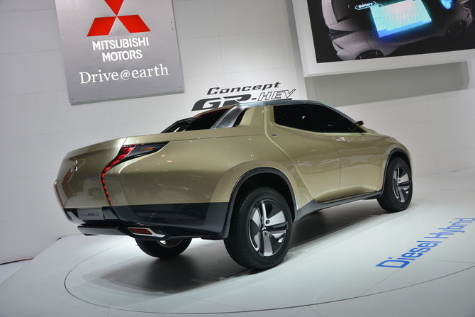 Mitsubishi GR-HEV Concept Mitsubishi GR-HEV Concept