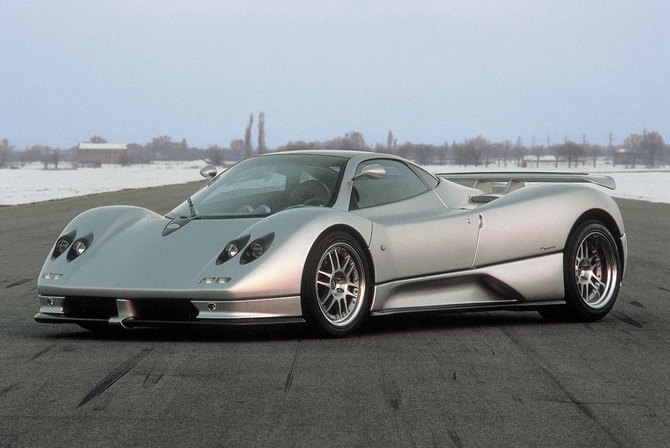 The C12S is based on the original Zonda and has much cleaner styling The C12S is based on the original Zonda and has much cleaner styling