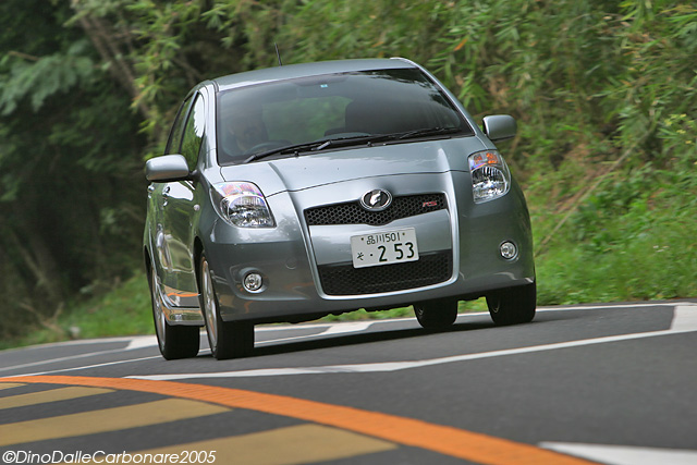 Toyota Vitz 1.5 RS Toyota Vitz 1.5 RS