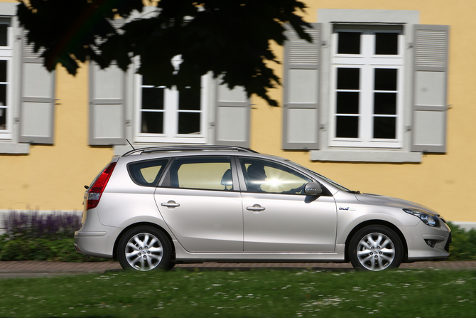 Hyundai i30cw 1.6 CRDi WGT 90cv Blue Confort Fun CPF Hyundai i30cw 1.6 CRDi WGT 90cv Blue Confort Fun CPF