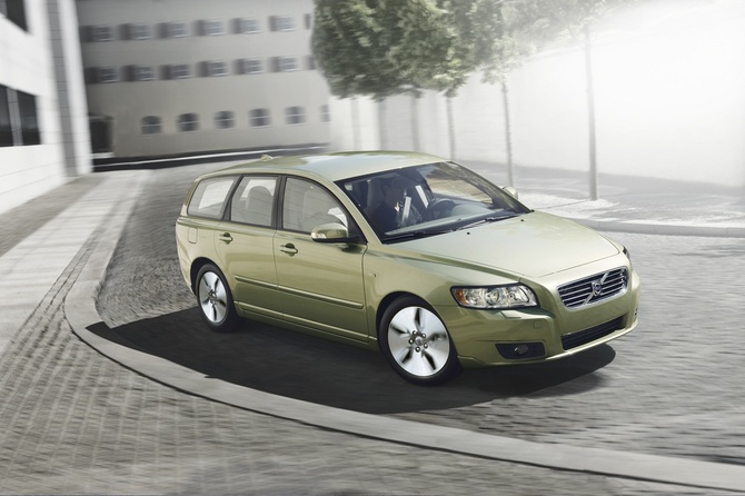 Volvo V50 2.0D Summum Volvo V50 2.0D Summum
