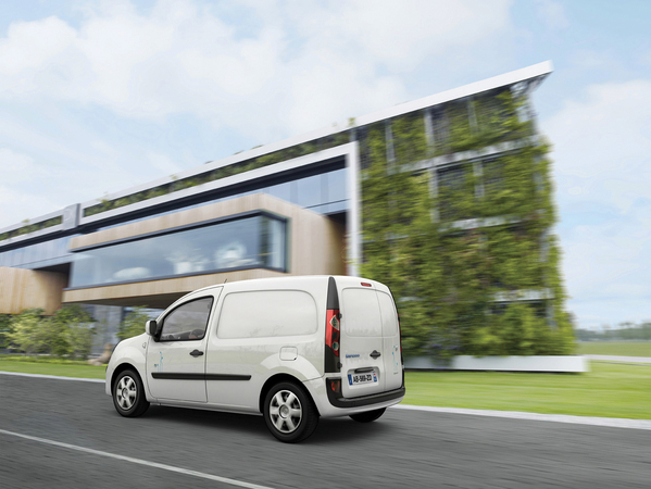 Renault Takes Order for 15,000 Electric Kangoo Vans Renault Takes Order for 15,000 Electric Kangoo Vans