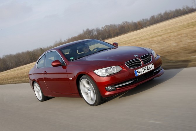 BMW 330i Coupé (E92) LCI BMW 330i Coupé (E92) LCI