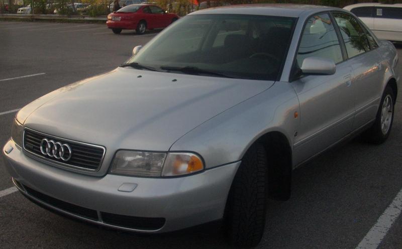 Audi A4 2.4 quattro Audi A4 2.4 quattro