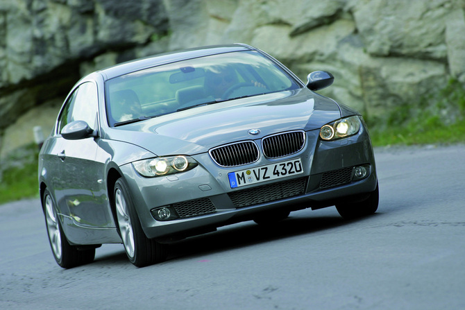 BMW 330d xDrive Coupe Auto (E92) BMW 330d xDrive Coupe Auto (E92)