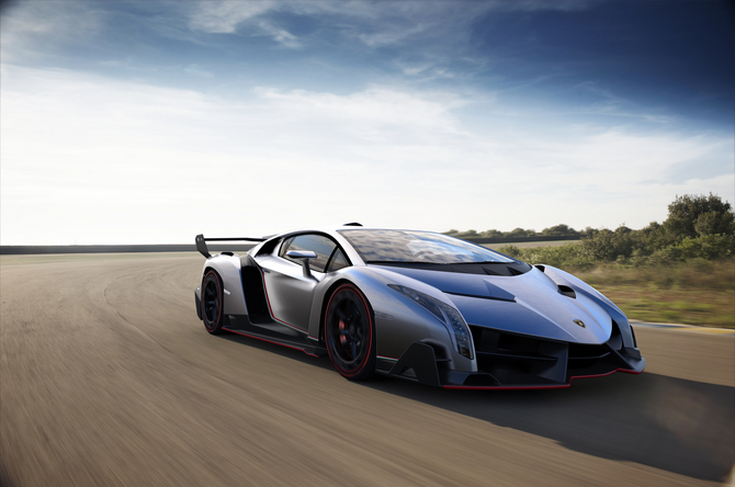 Lamborghini teve um bom ano de 2012 e voltou a aproximar-se do seu máximo histórico de vendas Lamborghini teve um bom ano de 2012 e voltou a aproximar-se do seu máximo histórico de vendas