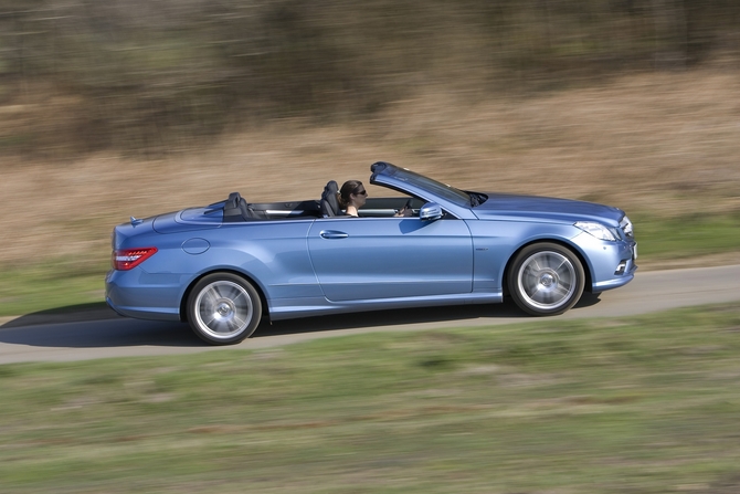 Mercedes-Benz E220 Cabriolet CDI BlueEFF. Sport Mercedes-Benz E220 Cabriolet CDI BlueEFF. Sport