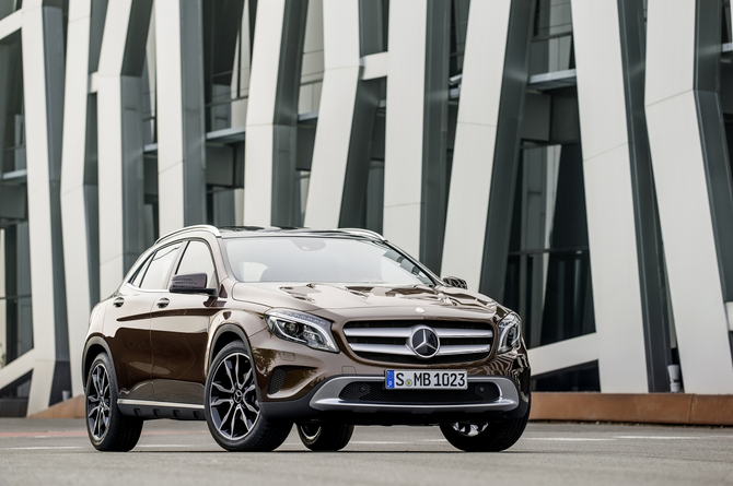 Mercedes-Benz GLA-Class Mercedes-Benz GLA-Class