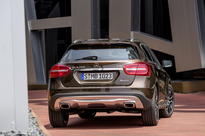 Mercedes-Benz GLA-Class Mercedes-Benz GLA-Class