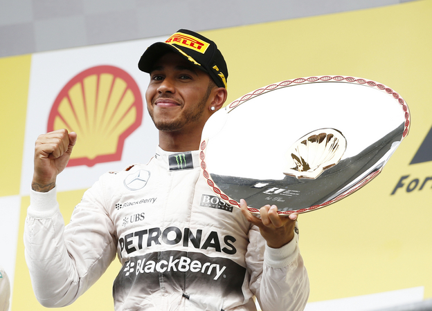 Esta foi a sexta vitória da temporada para Hamilton Esta foi a sexta vitória da temporada para Hamilton