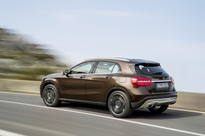 Mercedes-Benz GLA-Class Mercedes-Benz GLA-Class
