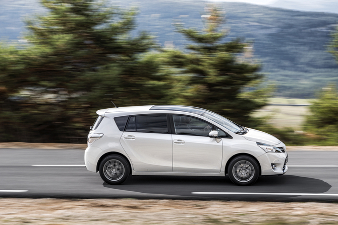 Toyota Verso Gen.1 Toyota Verso Gen.1