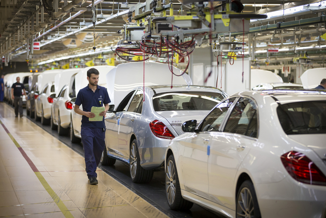 A Mercedes bateu o recorde de produção pelo terceiro ano consecutivo A Mercedes bateu o recorde de produção pelo terceiro ano consecutivo