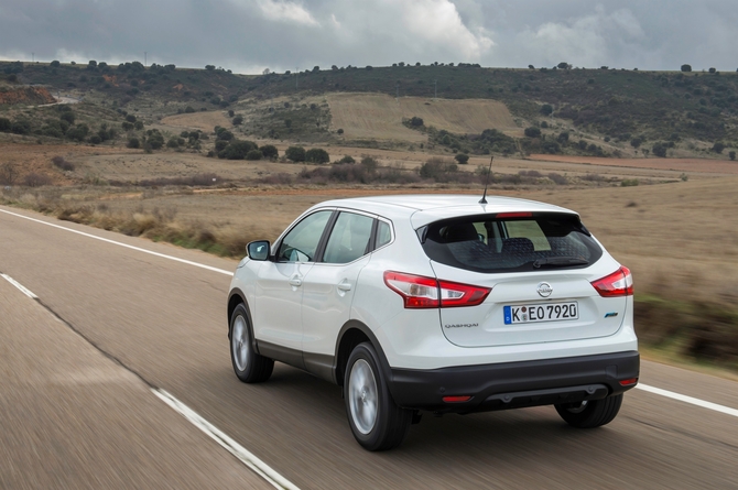 Nissan Qashqai 1.6dCi XTRONIC 360 Nissan Qashqai 1.6dCi XTRONIC 360
