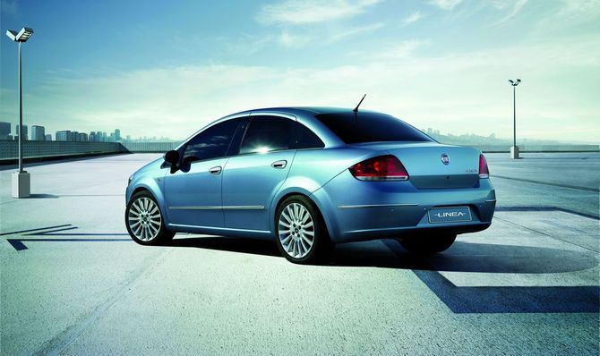 Fiat Linea 1.3 Multijet Emotion 90cv Automatic Fiat Linea 1.3 Multijet Emotion 90cv Automatic