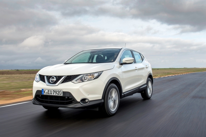 Nissan Qashqai 1.6dCi XTRONIC 360 Nissan Qashqai 1.6dCi XTRONIC 360