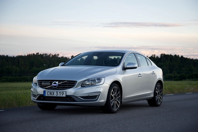 Volvo S60 D2 Momentum Geartronic Volvo S60 D2 Momentum Geartronic