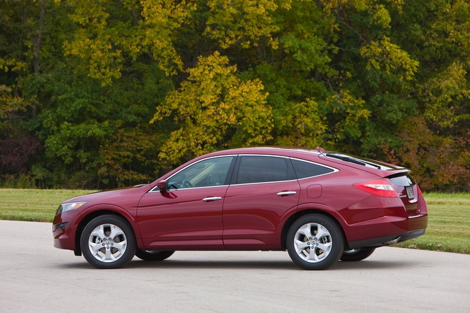 Honda Accord Crosstour EX-L 4WD 5-Spd AT Honda Accord Crosstour EX-L 4WD 5-Spd AT