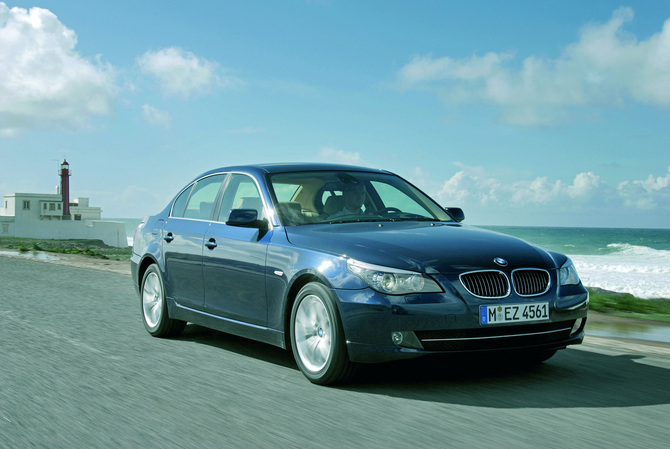 BMW 535i (US) BMW 535i (US)