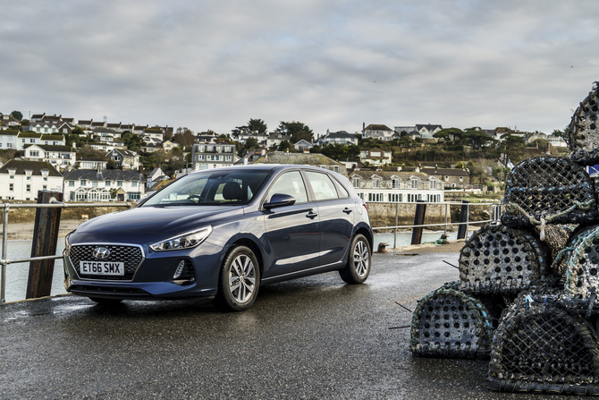Hyundai i30 1.6 CRDi Launch Edition Hyundai i30 1.6 CRDi Launch Edition
