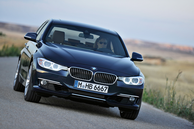 BMW 318d xDrive BMW 318d xDrive