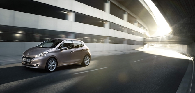 Peugeot unveils new supermini model: the 208 Peugeot unveils new supermini model: the 208