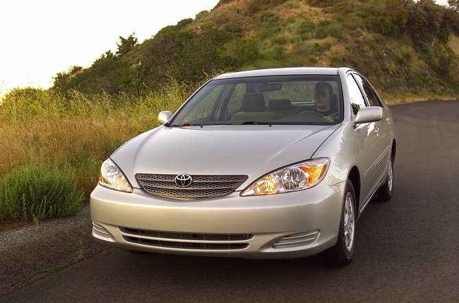 Toyota Camry 3.0 V6 (EU) Toyota Camry 3.0 V6 (EU)