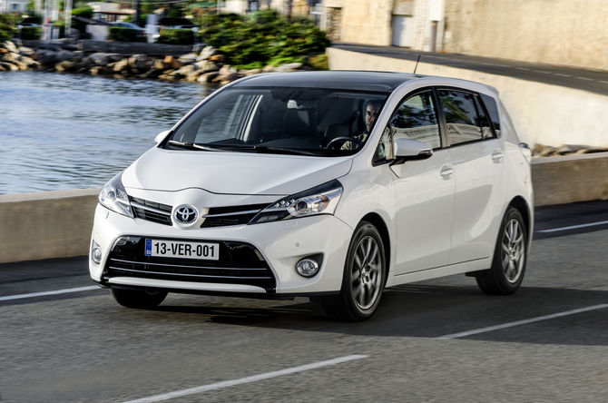 Toyota Verso Gen.1 Toyota Verso Gen.1
