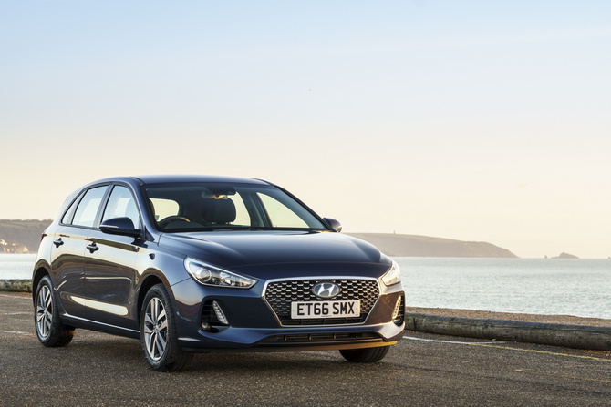 Hyundai i30 1.6 CRDi Launch Edition Hyundai i30 1.6 CRDi Launch Edition