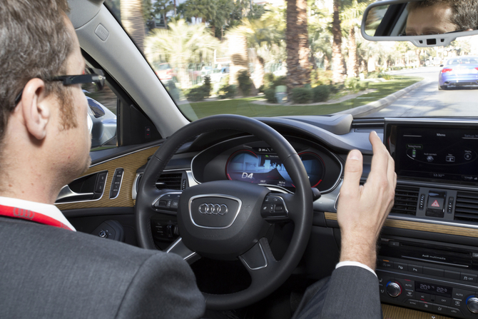 A condução pilotada está rapidamente a tornar-se uma tecnologia cada vez mais realista A condução pilotada está rapidamente a tornar-se uma tecnologia cada vez mais realista