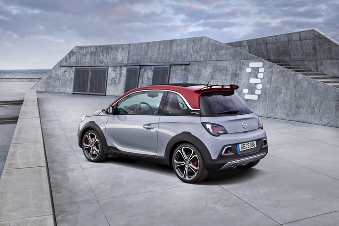 Opel Adam Rocks S Opel Adam Rocks S