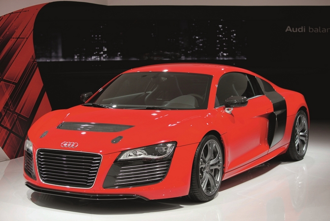The R8 E-tron is a pure electric car The R8 E-tron is a pure electric car
