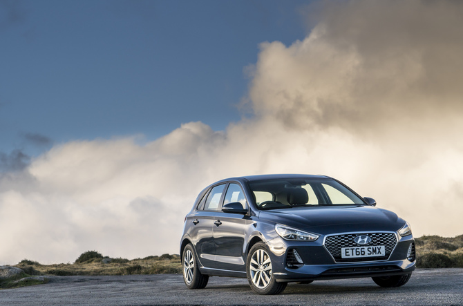 Hyundai i30 1.6 CRDi Launch Edition Hyundai i30 1.6 CRDi Launch Edition