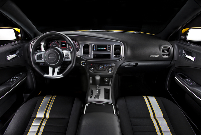 Dodge Preps New Charger SRT8 Super Bee for 2012 Dodge Preps New Charger SRT8 Super Bee for 2012