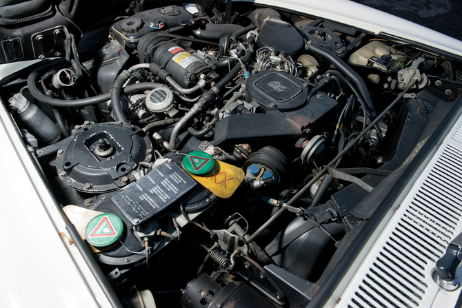 Rolls-Royce Corniche Drophead Coupe by Mulliner Park Ward Rolls-Royce Corniche Drophead Coupe by Mulliner Park Ward