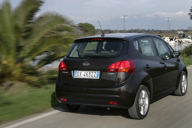Kia Venga 1.4 CRDi ISG 75cv EX Kia Venga 1.4 CRDi ISG 75cv EX