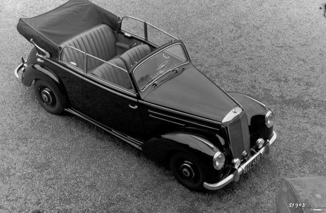 Mercedes-Benz 220 Cabriolet B Mercedes-Benz 220 Cabriolet B