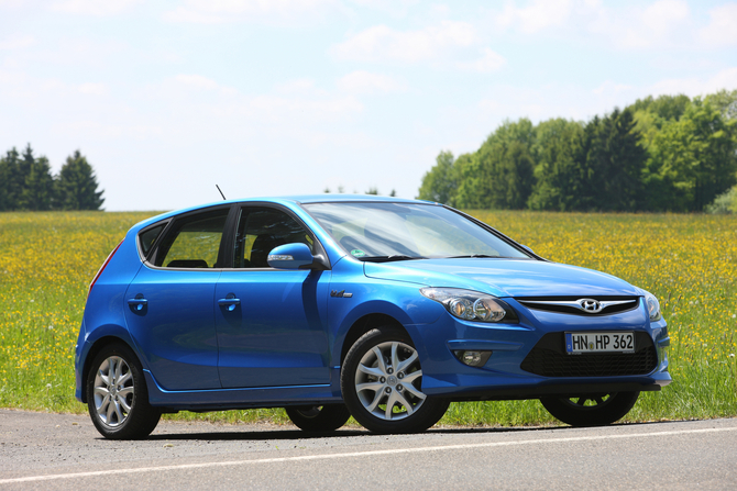 Hyundai i30 1.6 CRDi VGT 128hp Style CPF A/T Hyundai i30 1.6 CRDi VGT 128hp Style CPF A/T