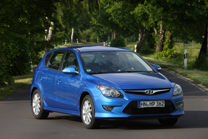 Hyundai i30 1.6 CRDi VGT 128hp Style CPF A/T Hyundai i30 1.6 CRDi VGT 128hp Style CPF A/T