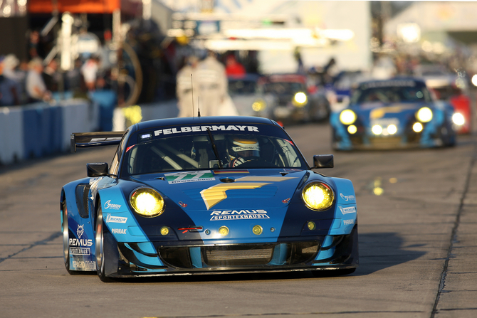 O Porsche Felbermeyer-Proton Porsche foi segundo na classe nas 12 Horas de Sebring O Porsche Felbermeyer-Proton Porsche foi segundo na classe nas 12 Horas de Sebring