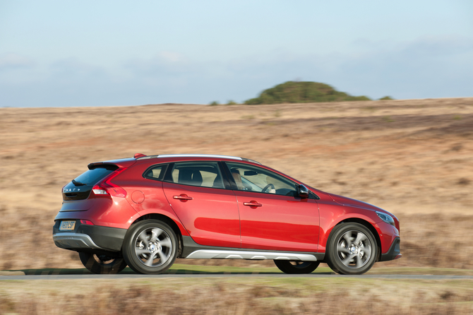 Volvo V40 T5 Summum Geartronic CC Cross Country Volvo V40 T5 Summum Geartronic CC Cross Country