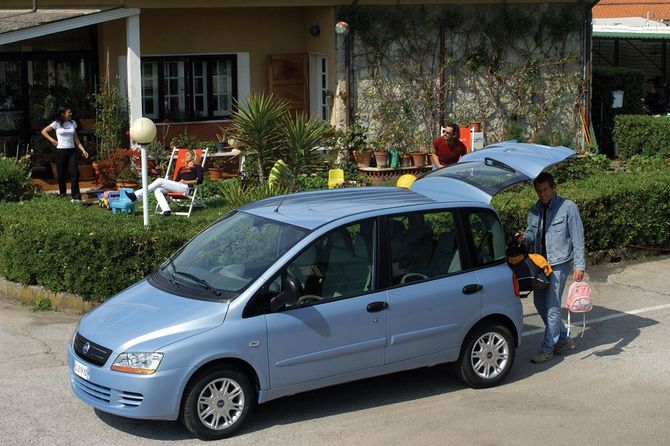 Fiat Fiat Multipla 1.9 JTD Dynamic Fiat Fiat Multipla 1.9 JTD Dynamic