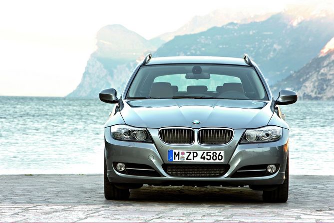 BMW 320d xDrive Touring Auto (E91) LCI BMW 320d xDrive Touring Auto (E91) LCI
