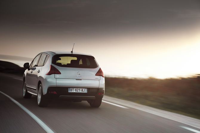 A Peugeot vai disponibilzar as mesmas atualizações noutros modelos Hybrid4 A Peugeot vai disponibilzar as mesmas atualizações noutros modelos Hybrid4